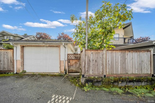 4307 Venables Street, Burnaby, BC 