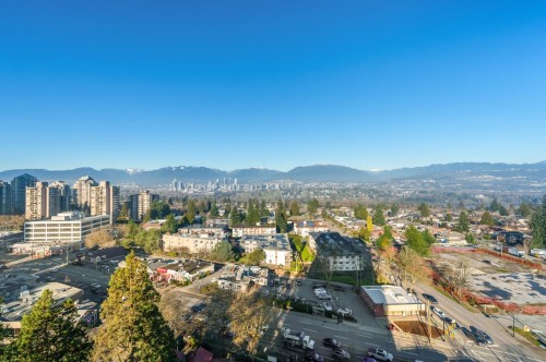 1702-6540 Burlington Avenue, Burnaby, BC 