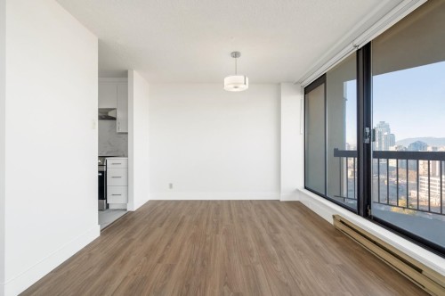 1702-6540 Burlington Avenue, Burnaby, BC 