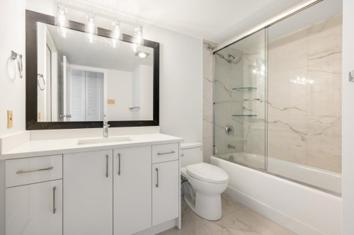 1702-6540 Burlington Avenue, Burnaby, BC 