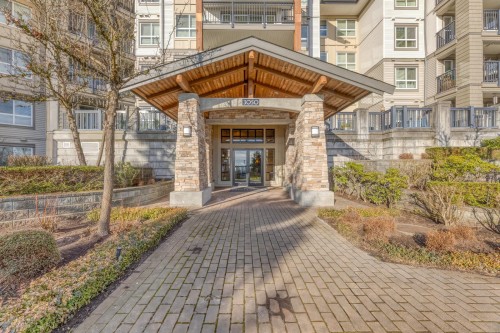 202-3050 Dayanee Springs Boulevard  Coquitlam, BC V3E 3R7