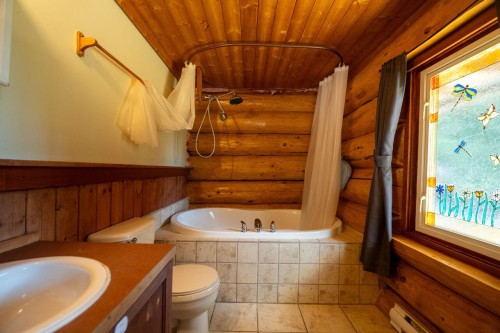 360 Salal Road, Bowen Island, BC 