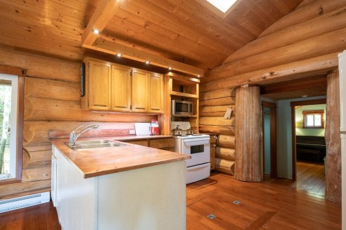 360 Salal Road, Bowen Island, BC 