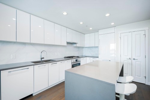 1302-3487 Binning Road, Vancouver, BC 