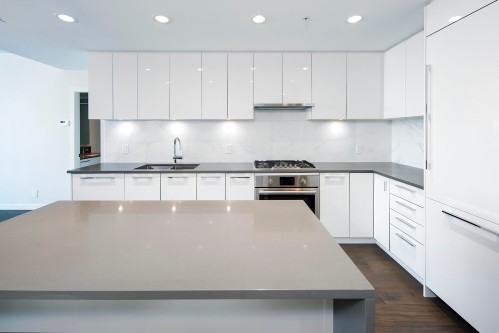 1302-3487 Binning Road, Vancouver, BC 