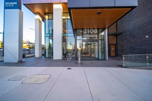 909-2108 Gilmore Avenue  Burnaby, BC V5C 0N8