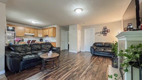 1553 Burrill Avenue, North Vancouver, BC 