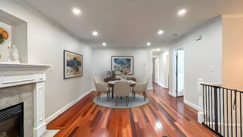 1553 Burrill Avenue, North Vancouver, BC 