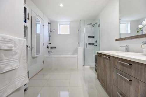 306-625 3Rd Street E, North Vancouver, BC 