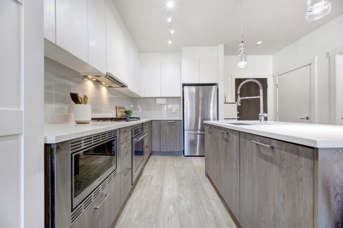 306-625 3Rd Street E, North Vancouver, BC 