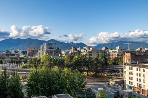 1002-120 Milross Avenue  Vancouver, BC V6A 4K7