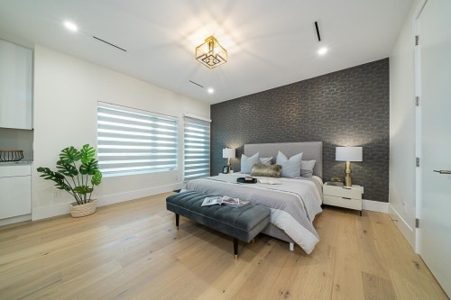 5655 Portland Street, Burnaby, BC 