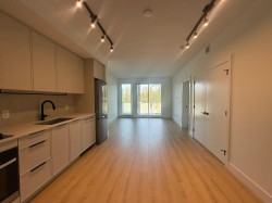 401-3055 Murray Street  Port Moody, BC V3H 0P4