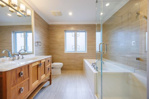 8280 Colonial Drive, Richmond, BC 