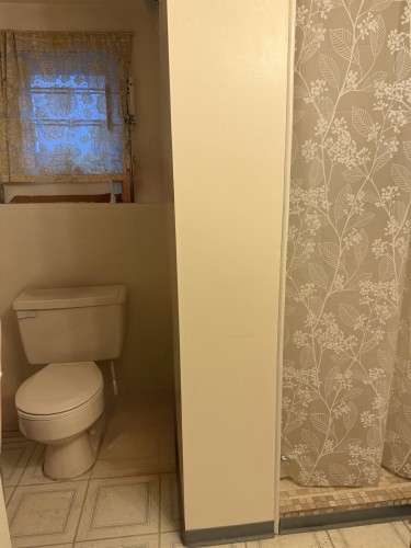 1245 51St Avenue E, Vancouver, BC 