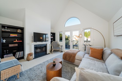 141 13Th Avenue W, Vancouver, BC 