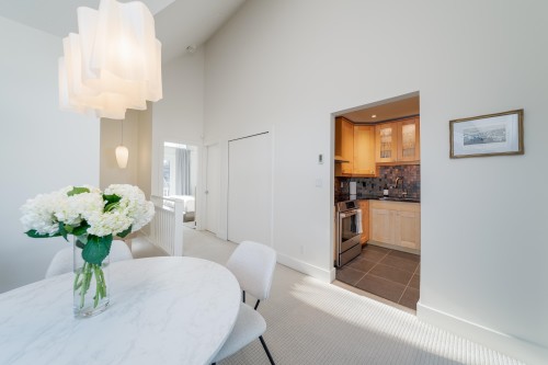 141 13Th Avenue W, Vancouver, BC 