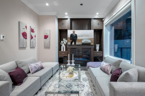 2567 Lawson Avenue, West Vancouver, BC 