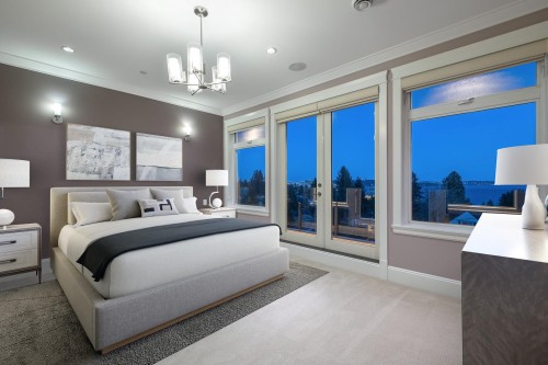 2567 Lawson Avenue, West Vancouver, BC 