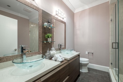 2567 Lawson Avenue, West Vancouver, BC 