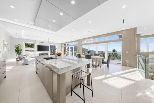 515 Ballantree Road, West Vancouver, BC 