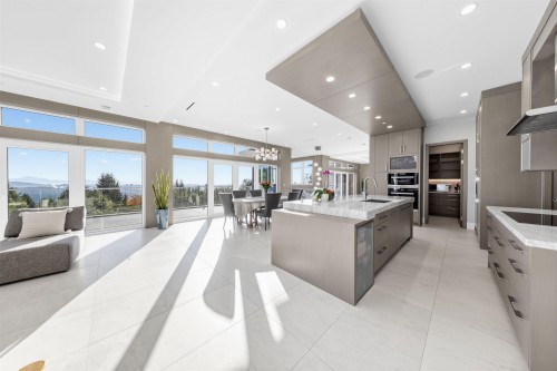 515 Ballantree Road, West Vancouver, BC 