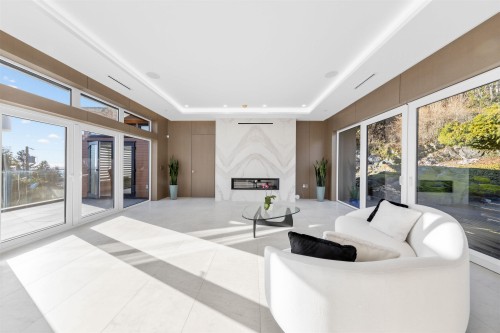 515 Ballantree Road, West Vancouver, BC 