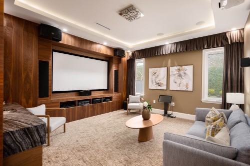 8160 Railway Avenue, Richmond, BC 