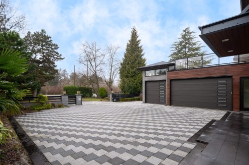 8160 Railway Avenue, Richmond, BC 