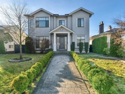 6739 Humphries Avenue  Burnaby, BC V5E 3J2