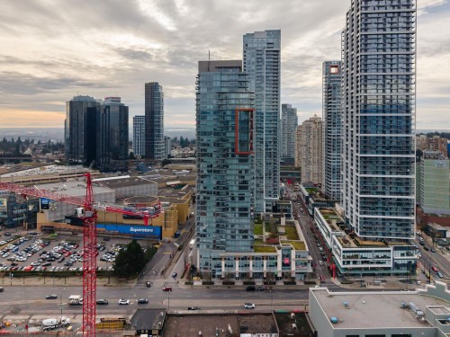 2009-4688 Kingsway, Burnaby, BC 