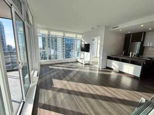 2009-4688 Kingsway, Burnaby, BC 