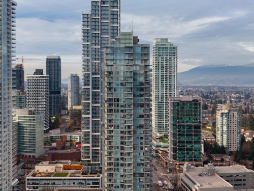 2009-4688 Kingsway, Burnaby, BC 