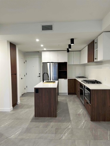 623 Kemsley Ave, Coquitlam, BC 