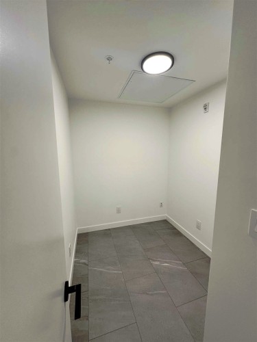 623 Kemsley Ave, Coquitlam, BC 