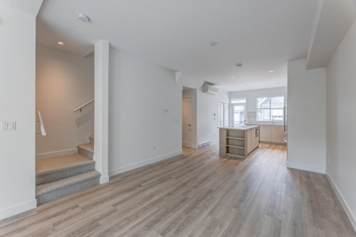 120-3421 Queenston Avenue, Coquitlam, BC 