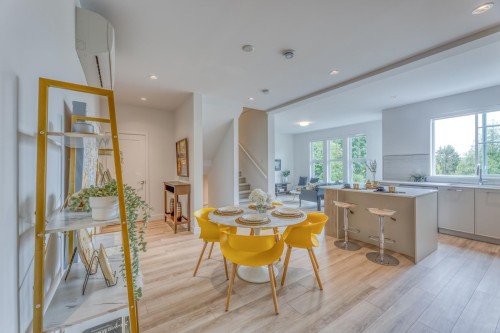 104-3421 Queenston Avenue, Coquitlam, BC 