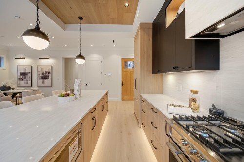 2-1841 Parker Street, Vancouver, BC 