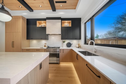 2-1841 Parker Street, Vancouver, BC 