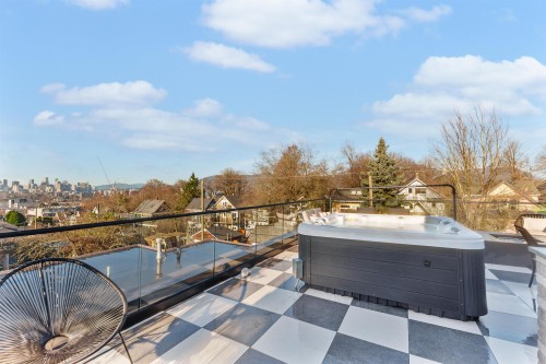 2-1841 Parker Street, Vancouver, BC 