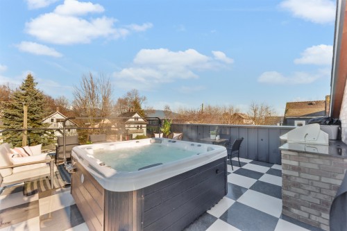 2-1841 Parker Street, Vancouver, BC 