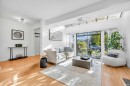252 21St Street E, North Vancouver, BC 