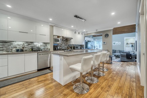 10690 Hollybank Drive, Richmond, BC 