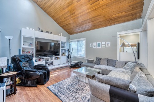 10690 Hollybank Drive, Richmond, BC 