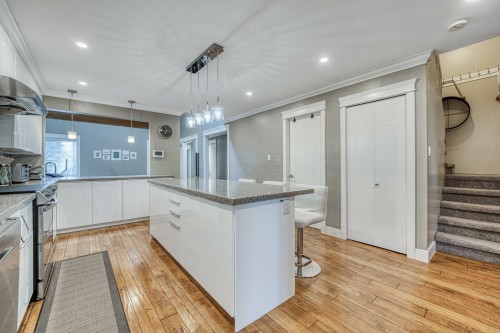 10690 Hollybank Drive, Richmond, BC 