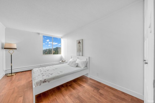 1812-2016 Fullerton Avenue, North Vancouver, BC 