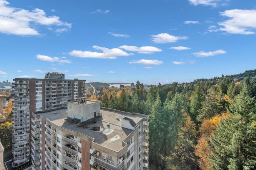 1812-2016 Fullerton Avenue, North Vancouver, BC 