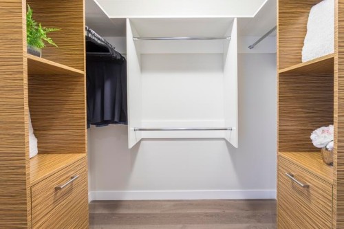 702-5171 Brighouse Way, Richmond, BC 