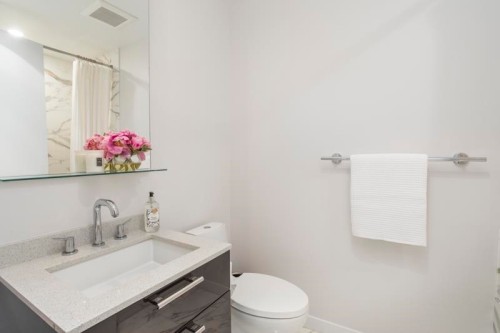 702-5171 Brighouse Way, Richmond, BC 