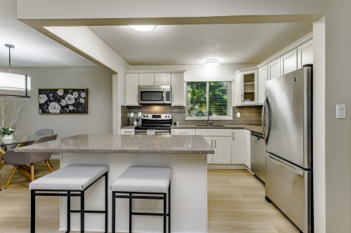 1436 Pitt River Road, Port Coquitlam, BC 